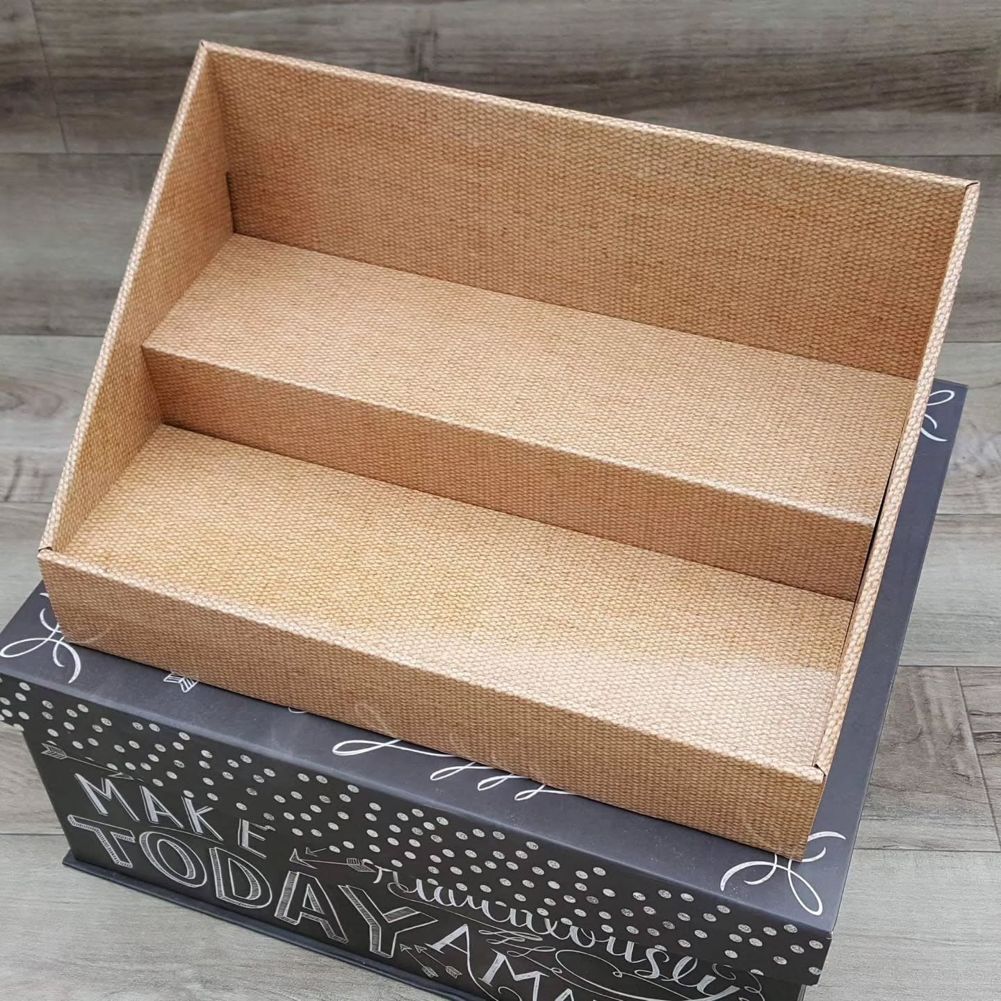 Easy Stack Display Wood Grain Table Covers & Displays | Stack Displays