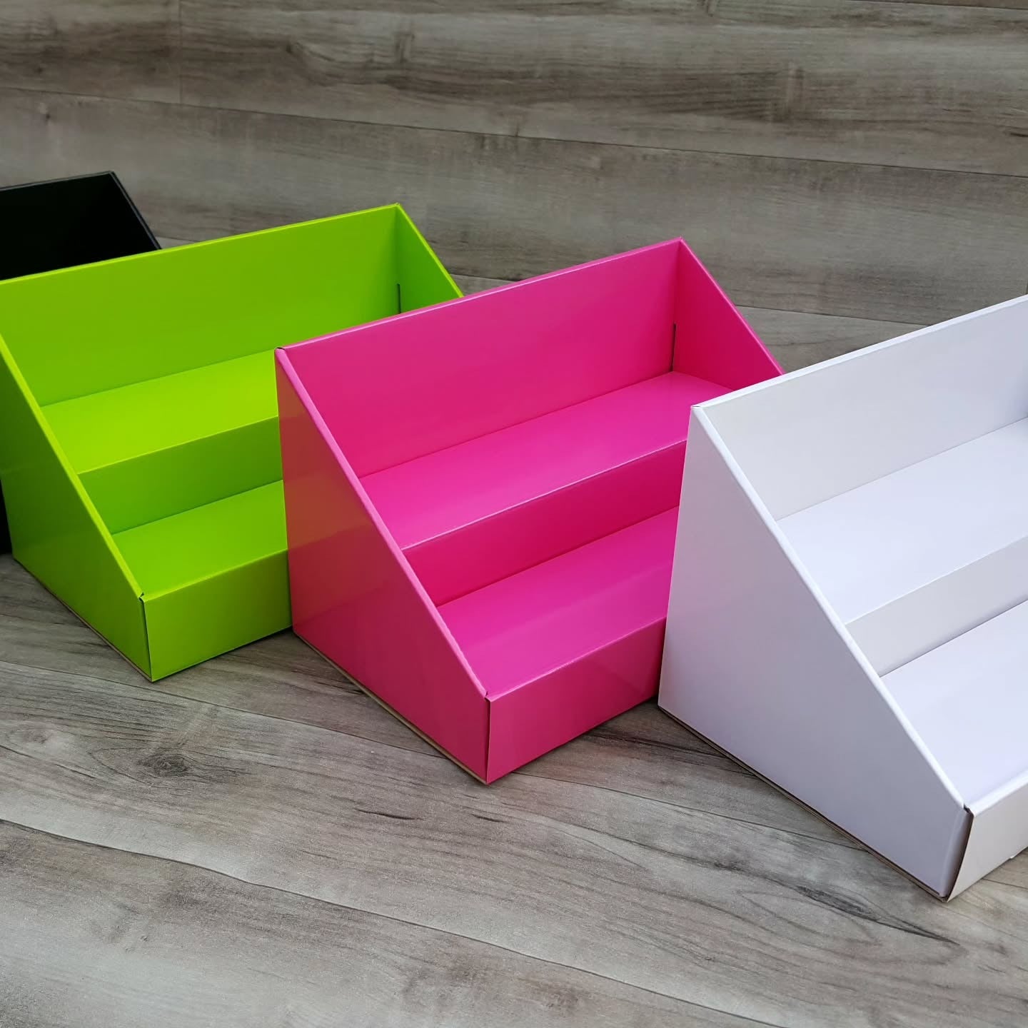 Easy Stack Display Wood Grain Table Covers & Displays | Stack Displays